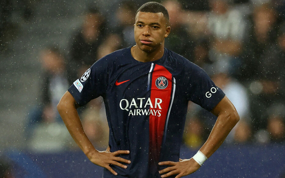 Paris Saint-Germain musste nach 26 Jahren erneut eine Niederlage in der Gruppenphase der Champions League hinnehmen